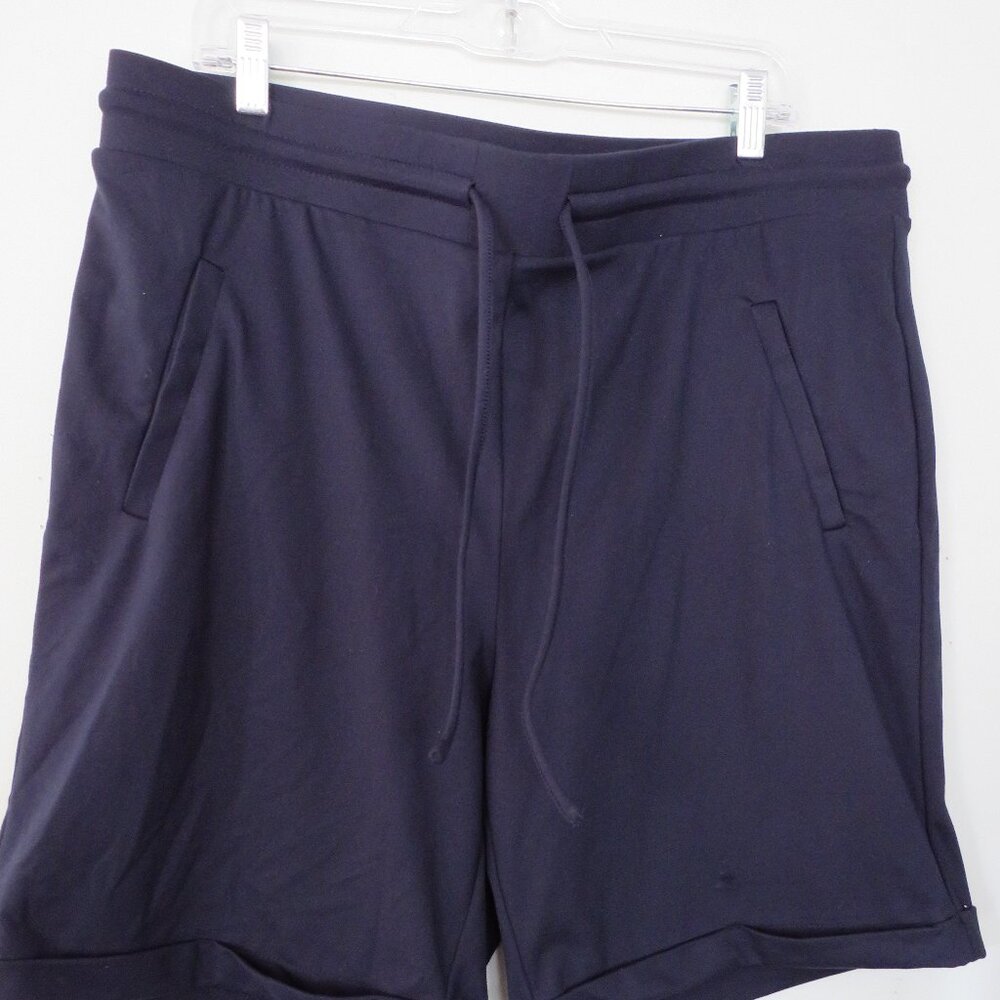 Jones & Co pull on sport shorts XL Navy